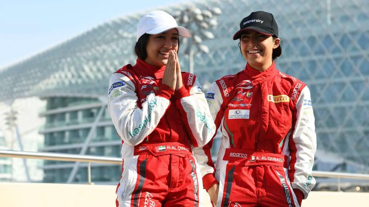 阿联酋队创造历史继续前行！