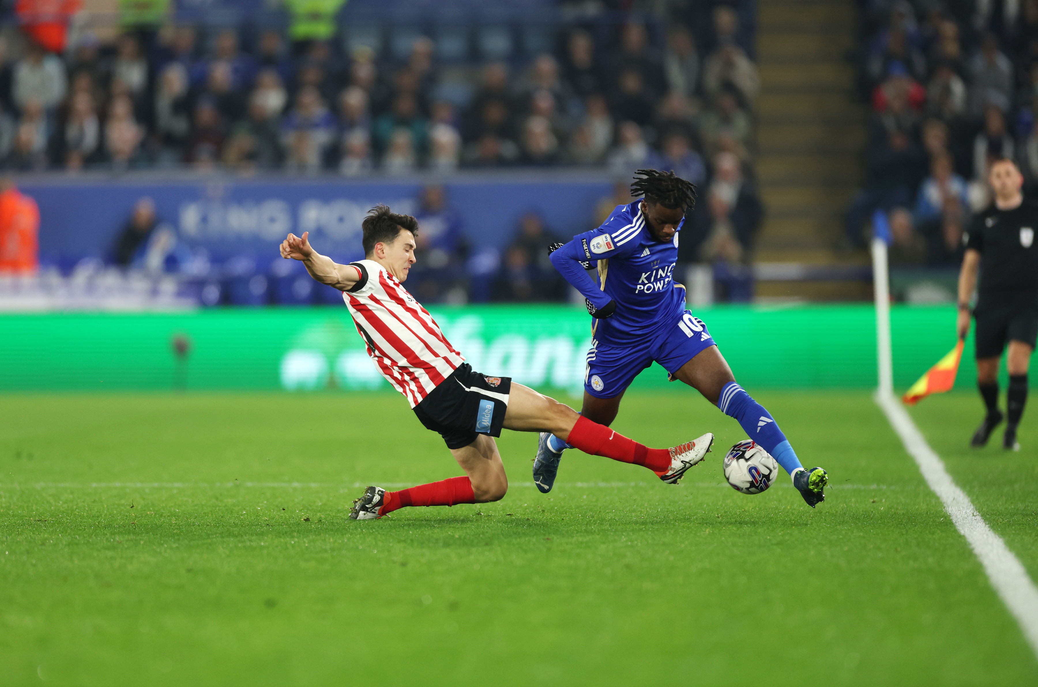 包含赫塔菲主场防守出色,成功守住胜利的词条 包含赫塔菲主场防守出色,成功守住胜利的词条