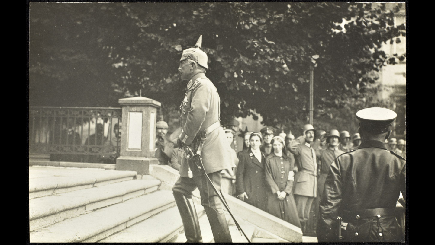 开云体育入口-包含维尔纽斯一战屠杀周围没有人还在跺烈的词条