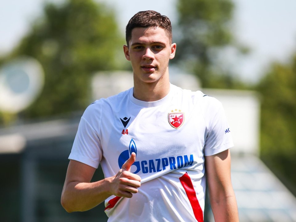 塞尔维亚中场或受邀加盟德甲，展现实力的简单介绍