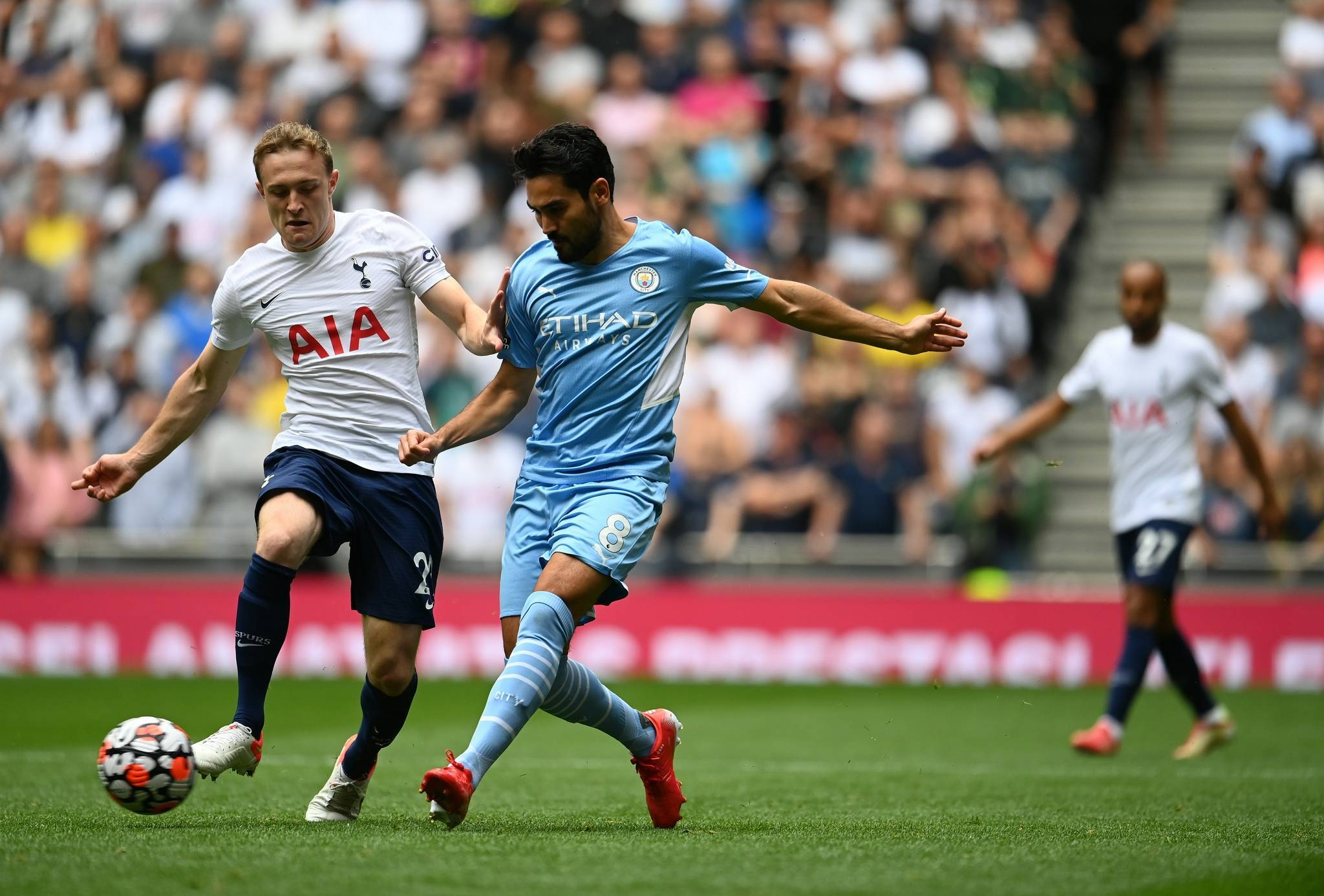 阿贾克斯战胜热刺,晋级希望渺茫的简单介绍 阿贾克斯战胜热刺,晋级希望渺茫的简单介绍