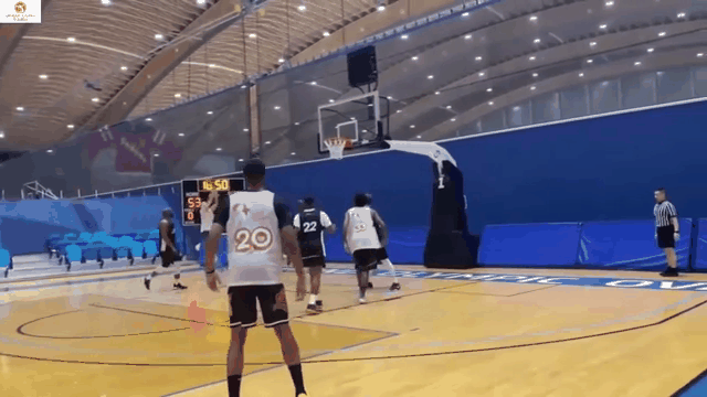 波兰队展现出强大实力，向着更高目标迈进的简单介绍