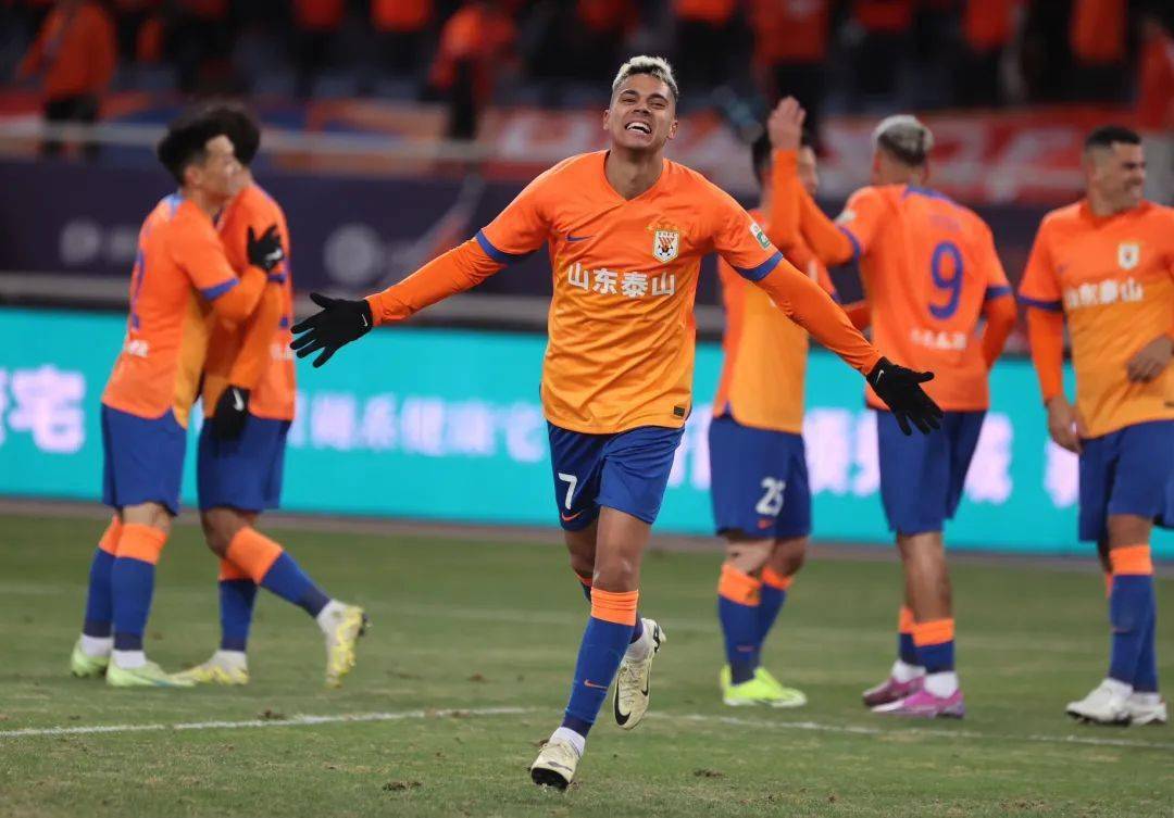 开云体育入口-山东鲁能队再次大胜，实力得到认可