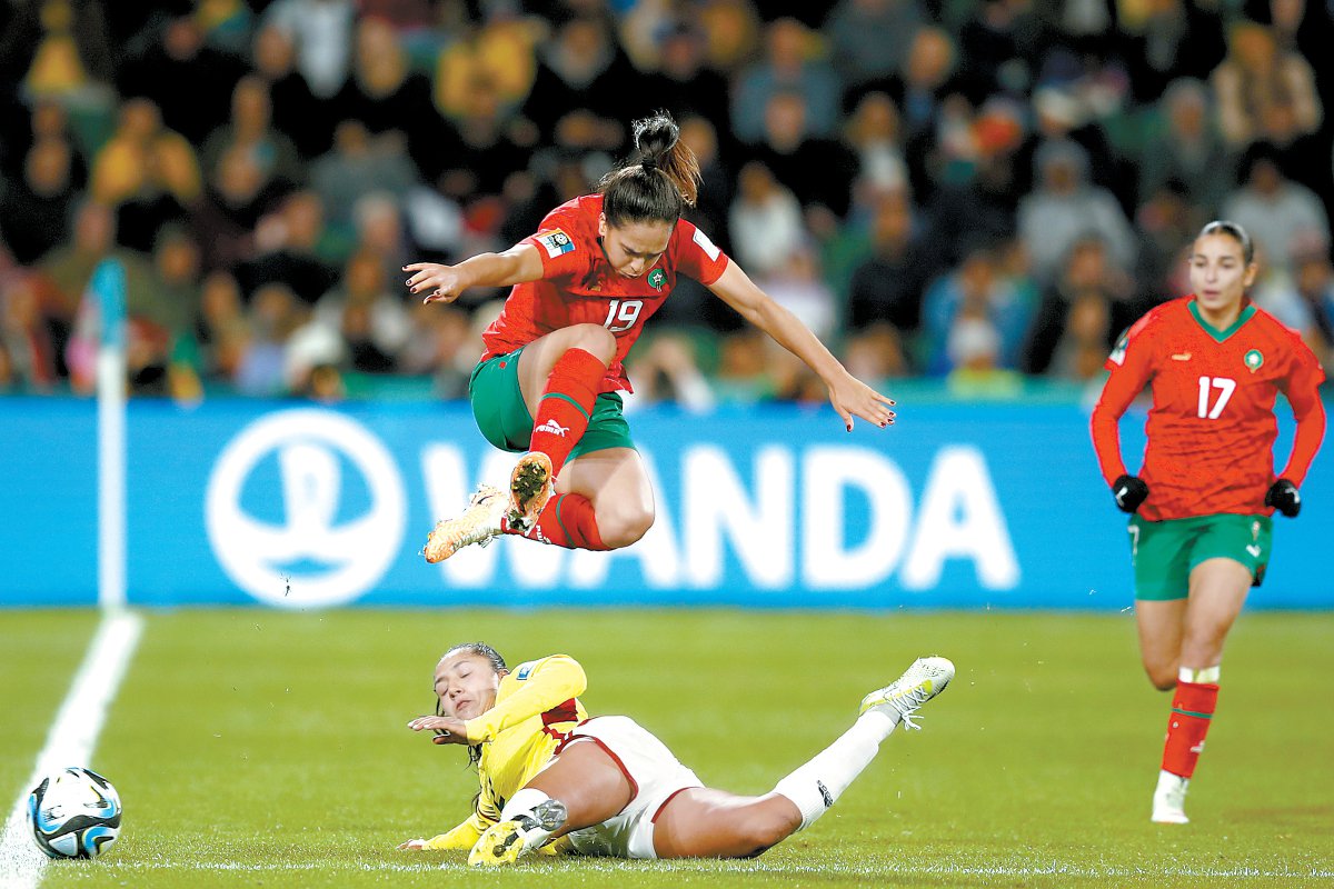 开云体育在线-女子职业足球迎来新转折