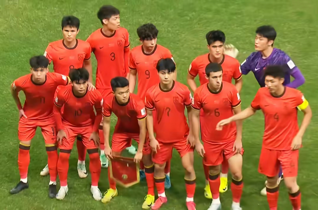 亚洲足球比赛冠军赛上演精彩一幕