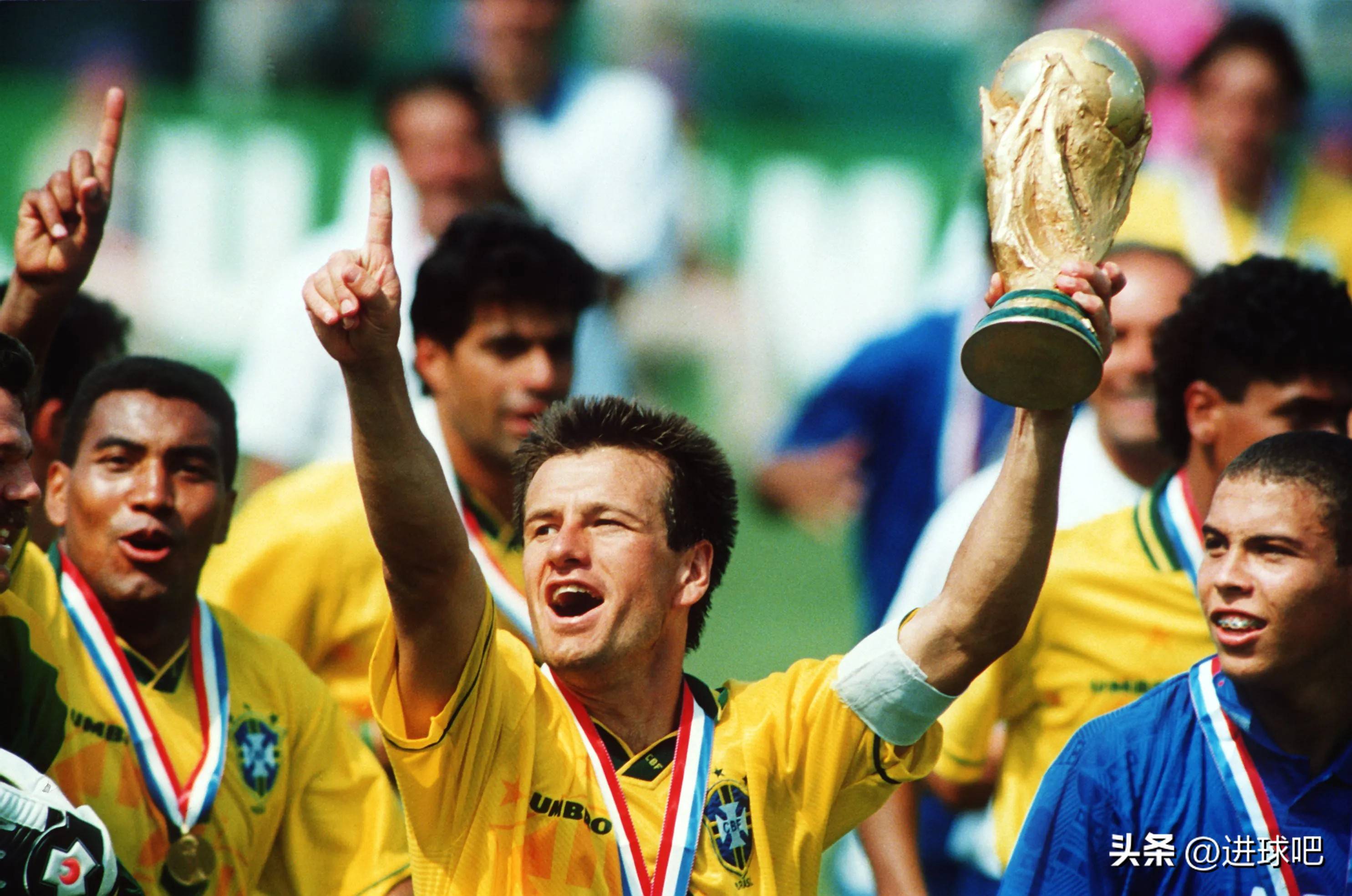 巴西重击拳击对手夺得金牌 巴西重击拳击对手夺得金牌