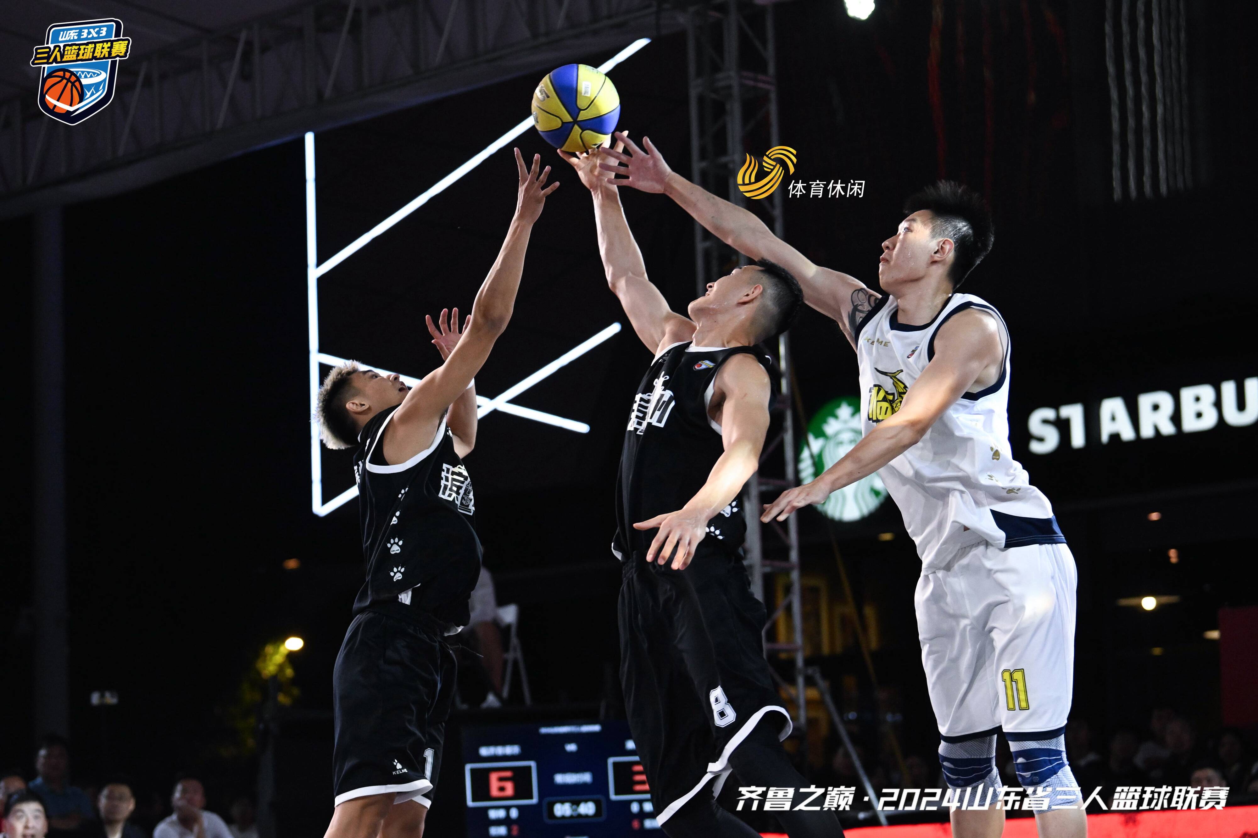 中国篮球职业联赛精英球员实力强劲，赛场激情展现的简单介绍