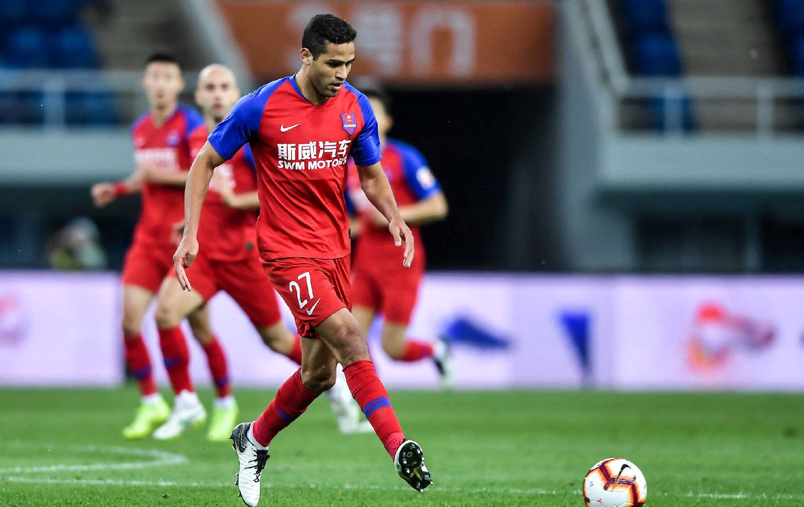 青岛黄海胜重庆斯威!取得关键三分 青岛黄海胜重庆斯威!取得关键三分