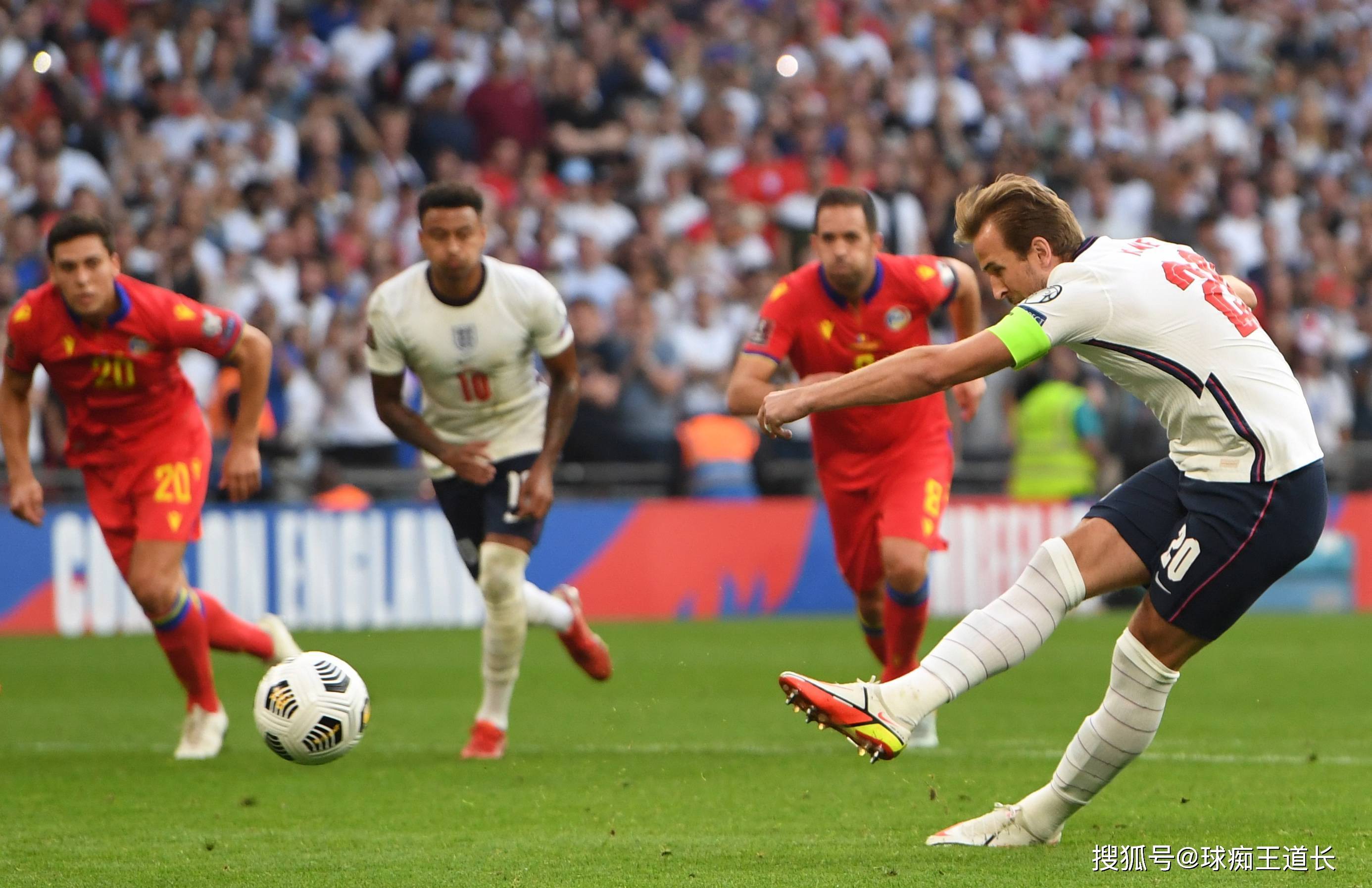 开云体育官网-欧洲多支球队在足球赛场上角逐的简单介绍