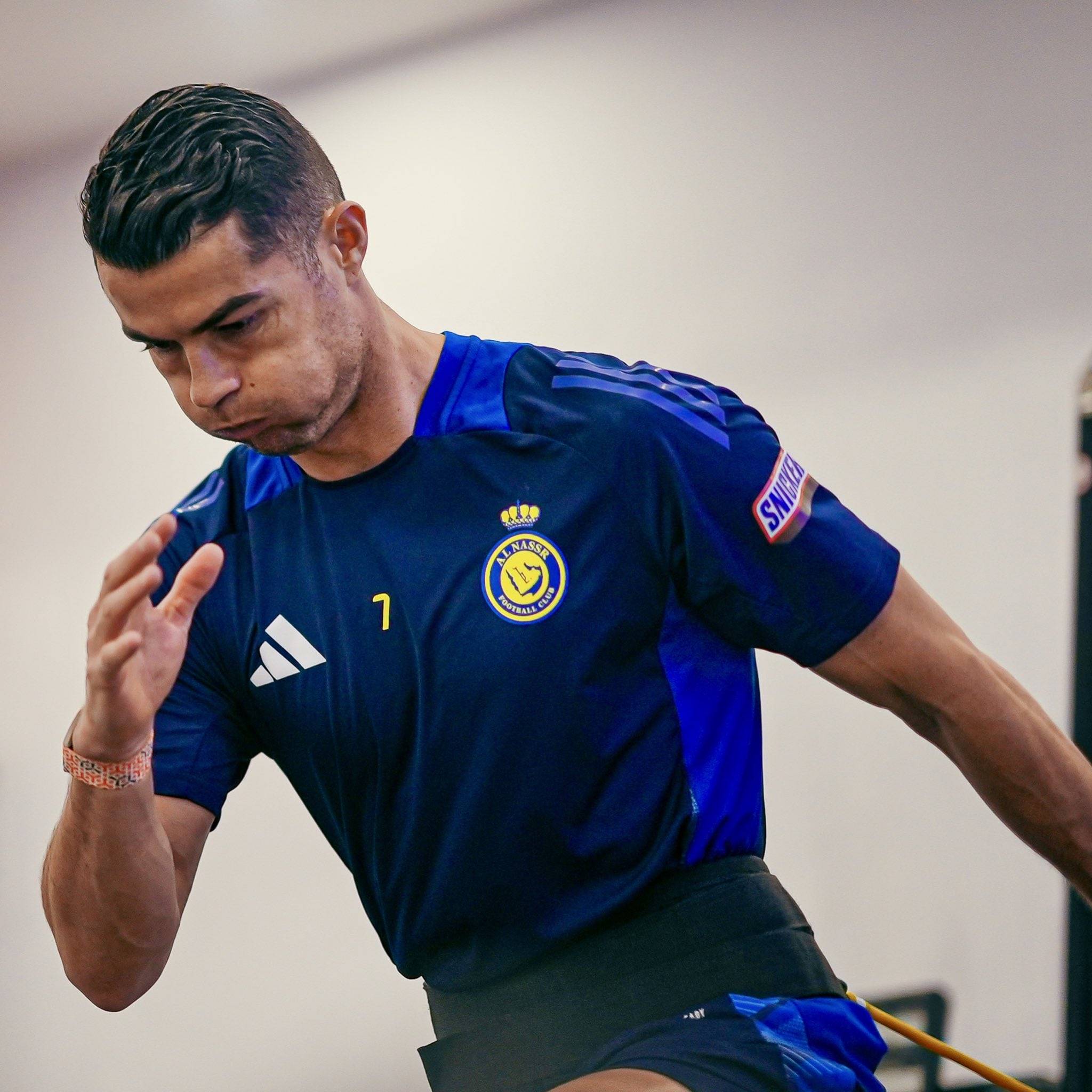 开云体育入口-马拉松明星C罗将续约