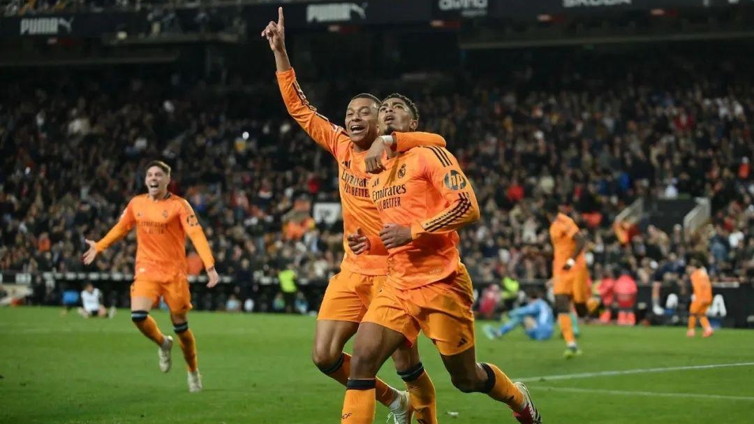 包含皇马客场落后翻盘,绝杀对手取得胜利的词条 包含皇马客场落后翻盘,绝杀对手取得胜利的词条