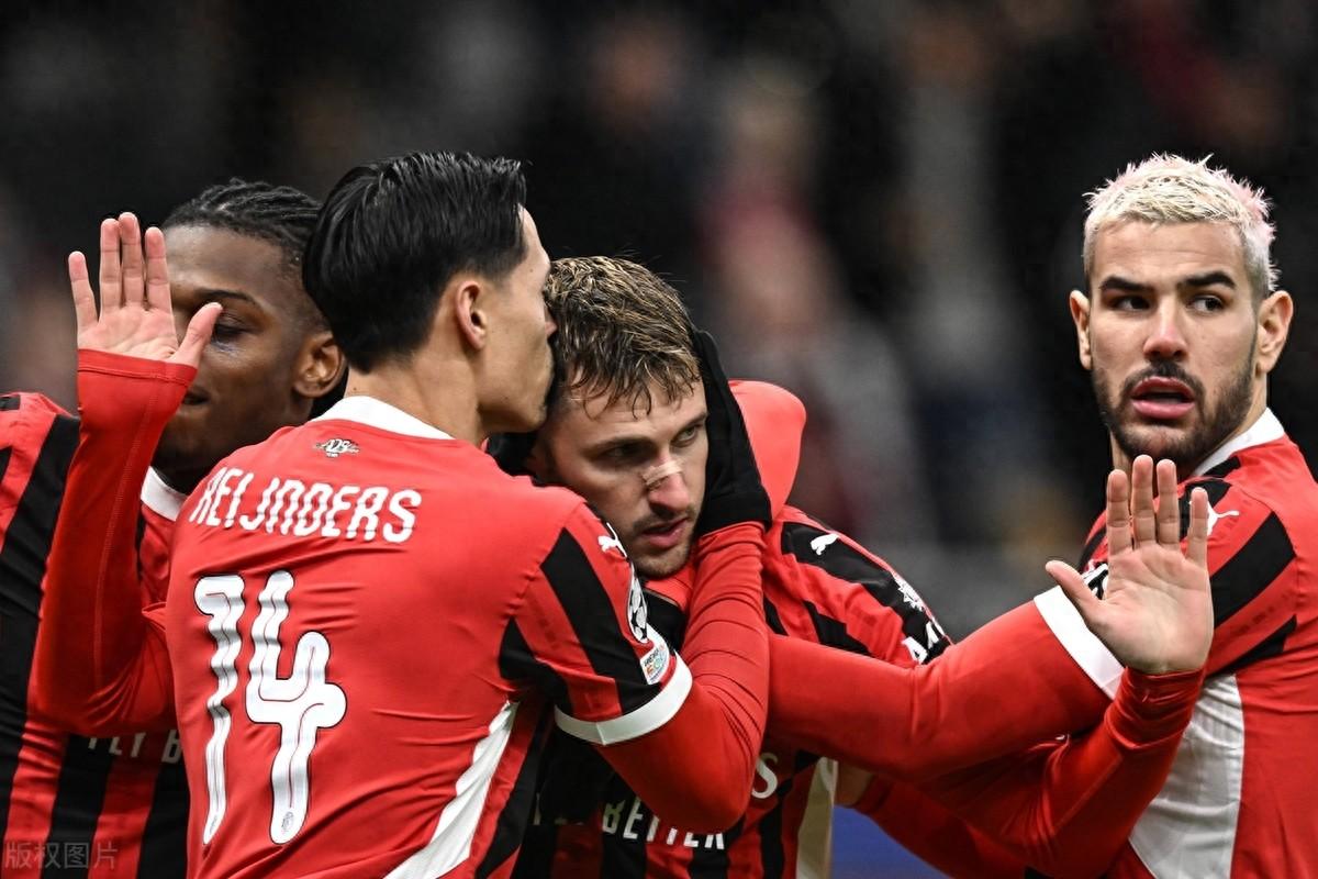 开云下载-包含AC米兰翻盘晋级，米兰德比重燃激烈角逐的词条