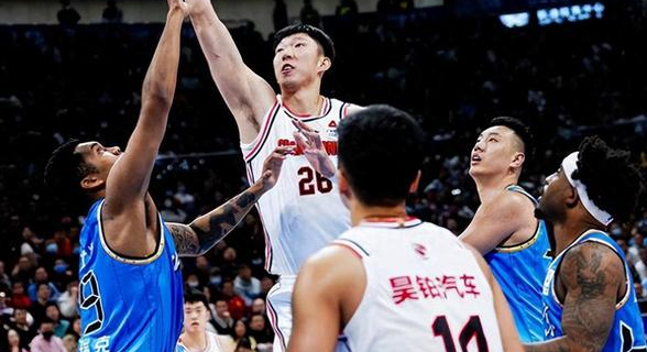 广州惊险取胜新疆,实现意外逆转 广州惊险取胜新疆,实现意外逆转