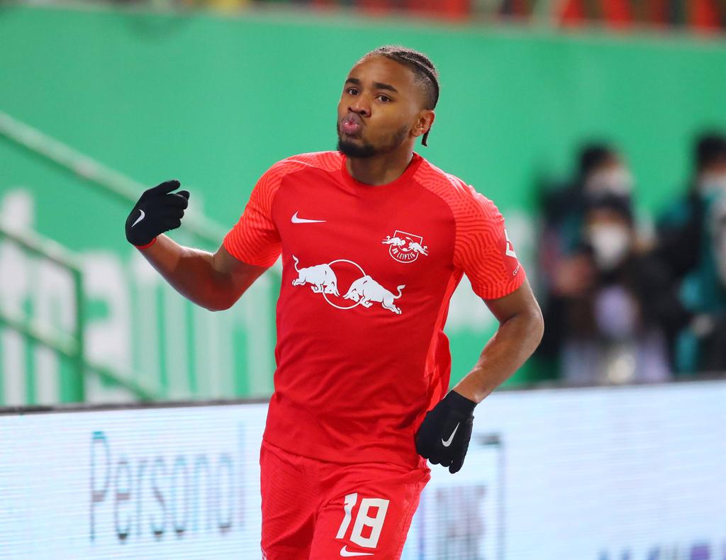 开云体育官方网站-关于多特蒙德鏖战巴萨，恩昆库送出助攻的信息