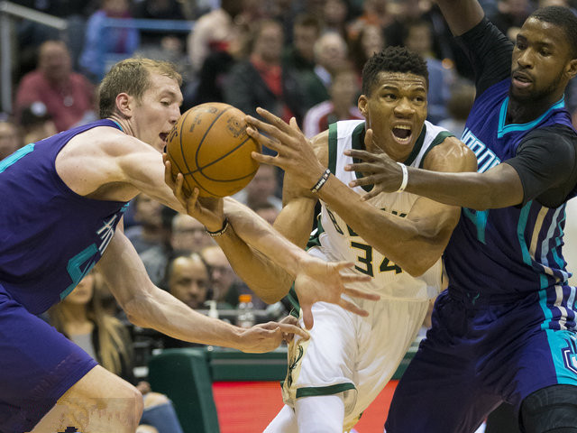 包含雄鹿绝杀黄蜂,汉密尔顿惊艳世界的词条 包含雄鹿绝杀黄蜂,汉密尔顿惊艳世界的词条