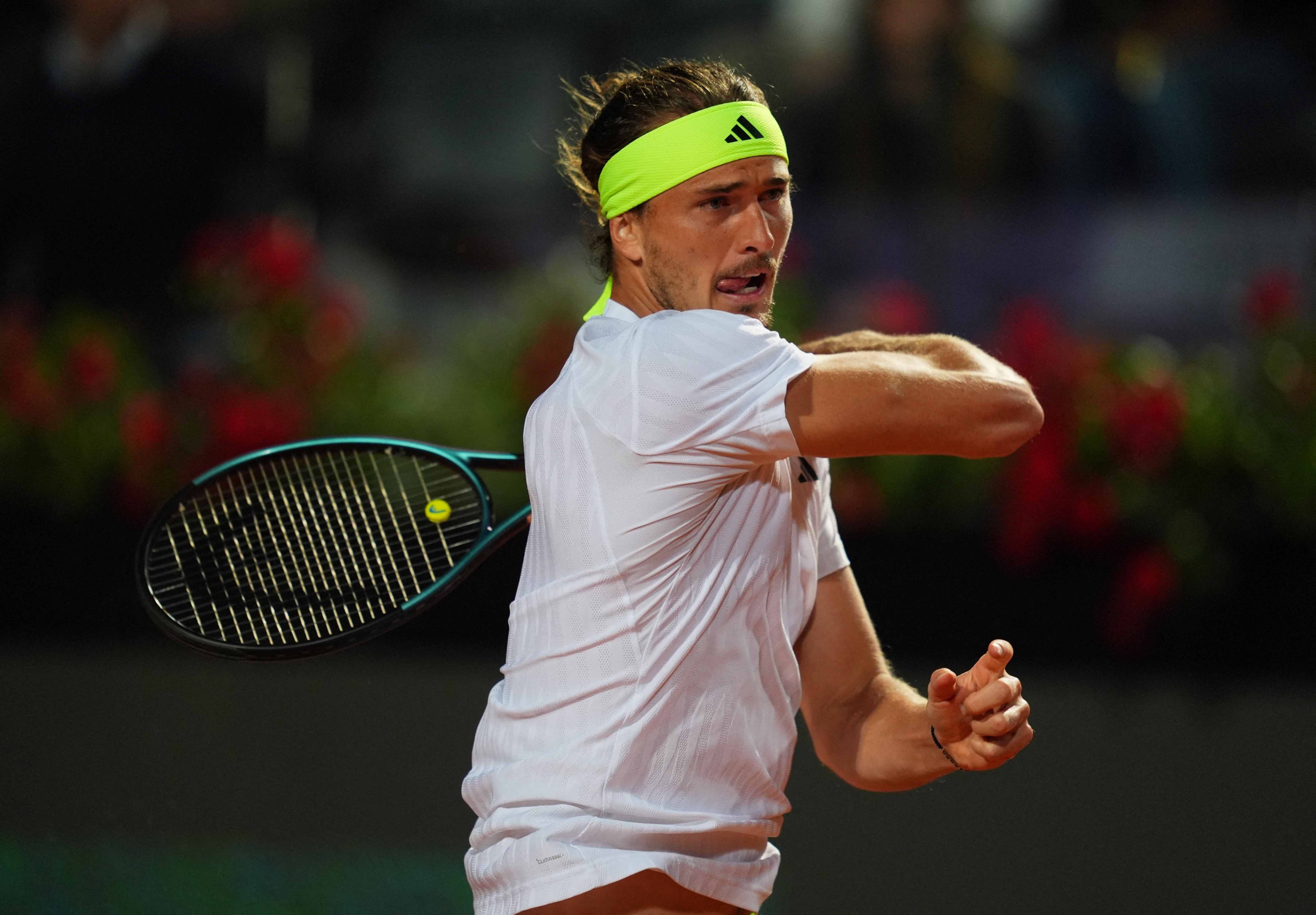 开云体育平台APP-关于网球选手刷新世界纪录，震撼全场的信息