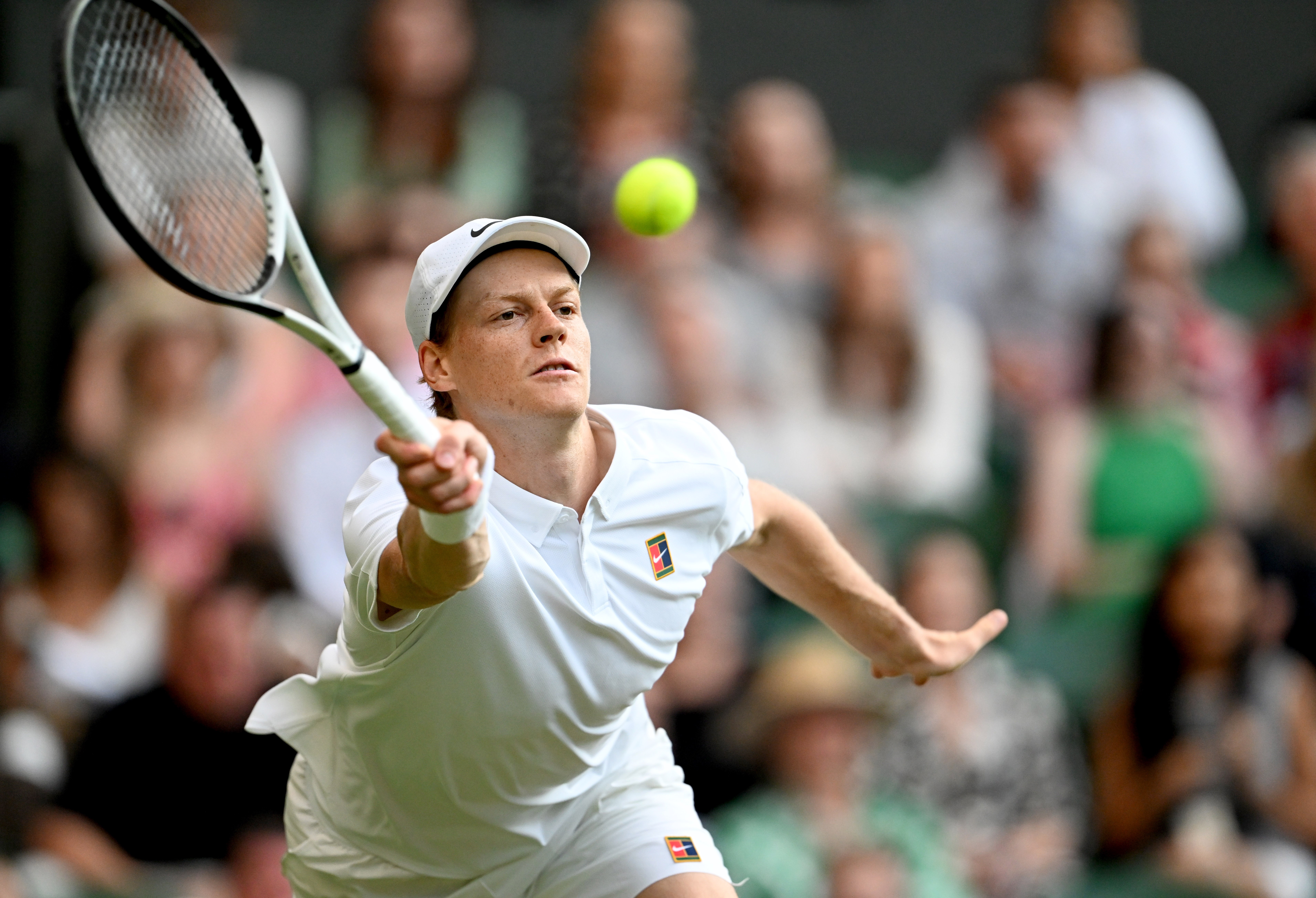 关于网球热度飙升，网友热议不断的信息