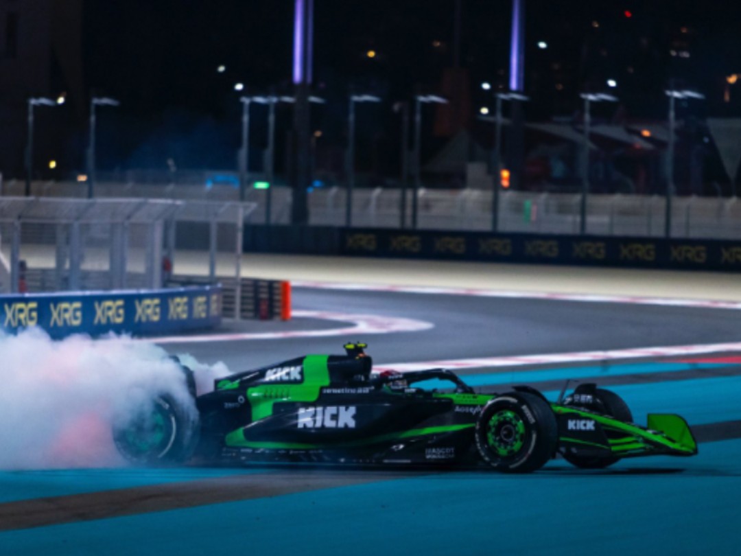 开云体育入口-关于哈斯车队完胜威廉姆斯，周冠宇点燃赛场的信息